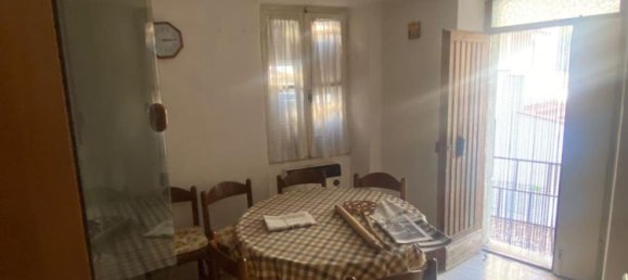 3 rooms House in Fossato di Vico, Italy No. 296998 5