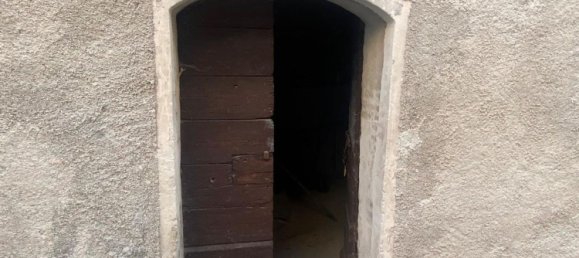 3 rooms House in Fossato di Vico, Italy No. 296998 13