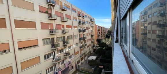 Квартира с 3 спальнями в Рим, Италия № 380347 8