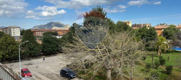 3 bedrooms Apartment in Palermo, Italy No. 216457 4