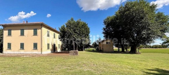 4 bedrooms Castles in Budrio, Italy No. 283922 6