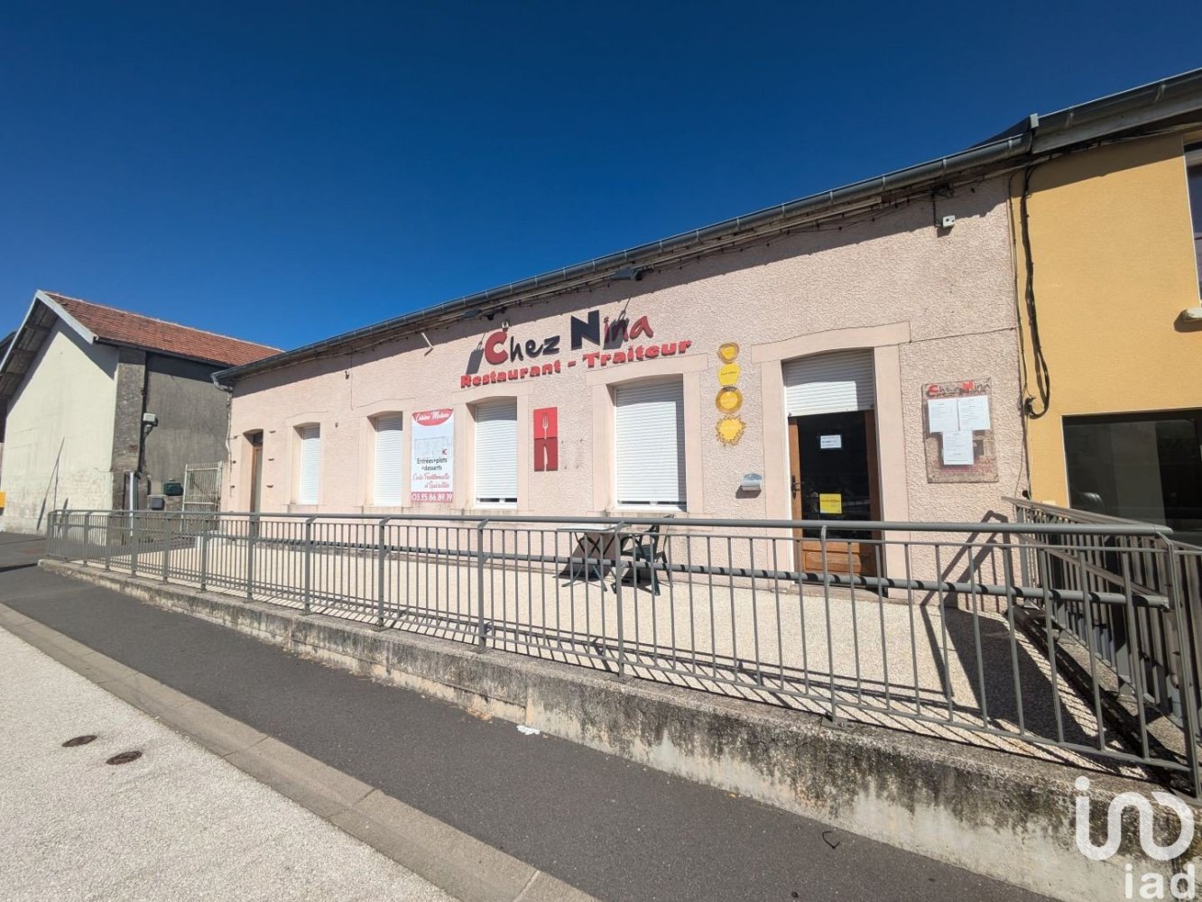 112m² Commercial property in Langres, France No. 250705