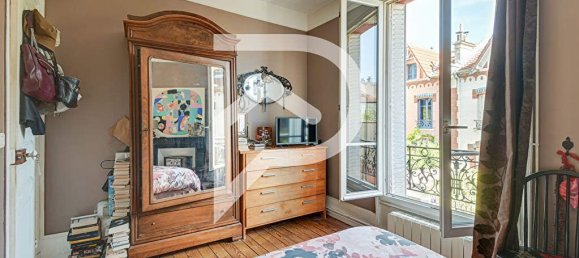 Casa de 3 dormitorios en Colombes, France No. 189190 10