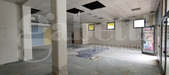 1 room Commercial property in Porto Tolle, Italy No. 81097 17