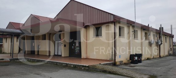 1 room Commercial property in Porto Tolle, Italy No. 81097 3