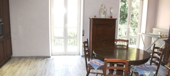 7 rooms Apartment in Orvieto, Italy No. 47375 5