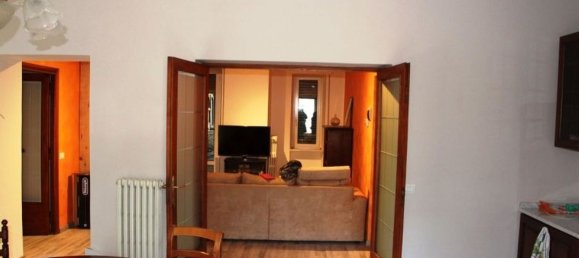 7 rooms Apartment in Orvieto, Italy No. 47375 3