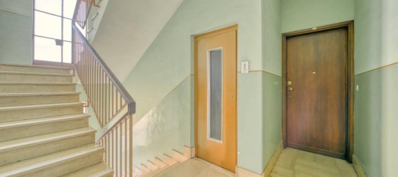 2 rooms Apartment in Turin, Italy No. 17937 17