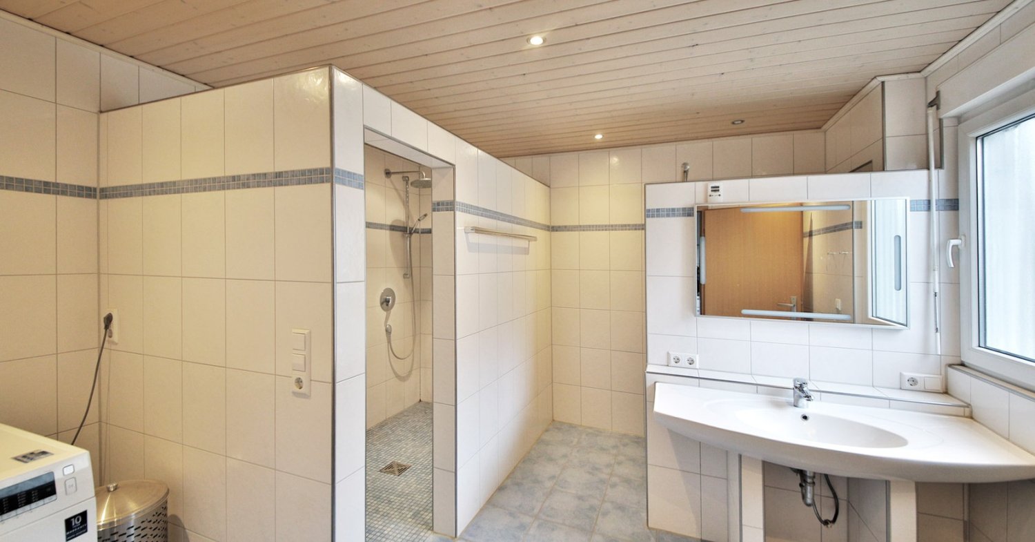 6-Zimmer Haus in Baden-Württemberg, Germany, Nr. 92411