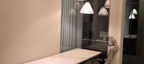 Кондоминиум  с 1 спальней в Клонг Тоэй, Таиланд № 10362 5