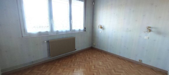 3 bedrooms House in Le Quesnoy, France No. 48359 9