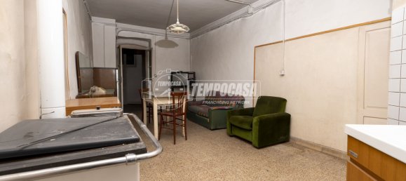 4 rooms Apartment in Viterbo, Italy No. 266260 14