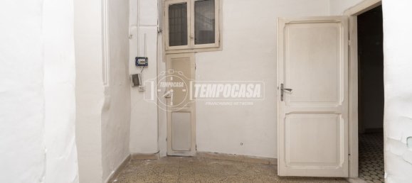 4 rooms Apartment in Viterbo, Italy No. 266260 8