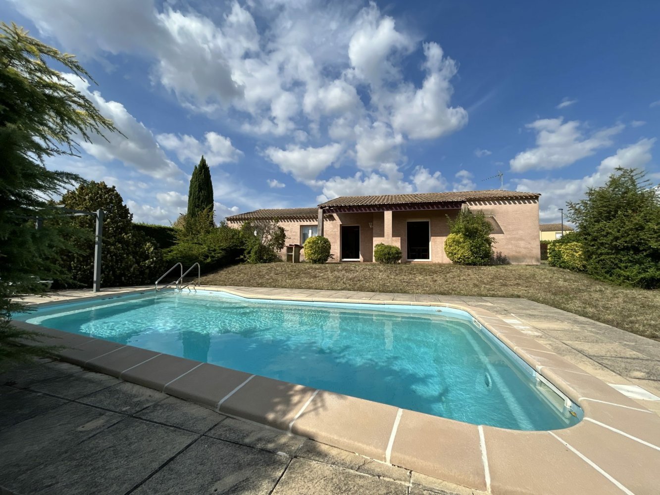 Casa de 4 dormitorios en Occitanie, France No. 354371