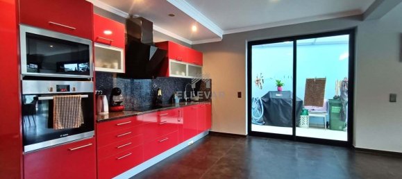 3 bedrooms House in Funchal, Portugal No. 142119 6