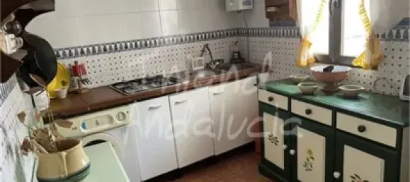 Adosado de 6 dormitorios en Córdoba, Spain No. 179863 4