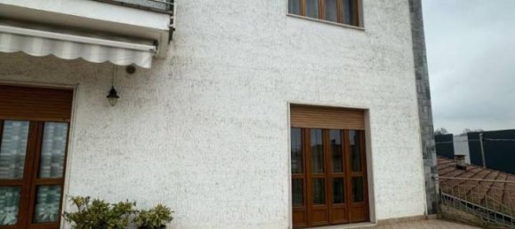 4 rooms Apartment in Verzuolo, Italy No. 11646 12