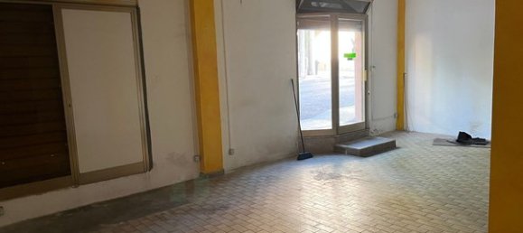 120m² Commercial property in Ancona, Italy No. 184506 2