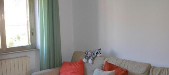4 rooms Apartment in Vecchiano, Italy No. 33086 9