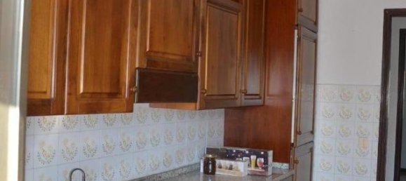 4 rooms Apartment in Vecchiano, Italy No. 33086 2