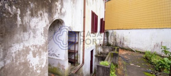 6 bedrooms House in Vila Nova de Gaia, Portugal No. 119617 8