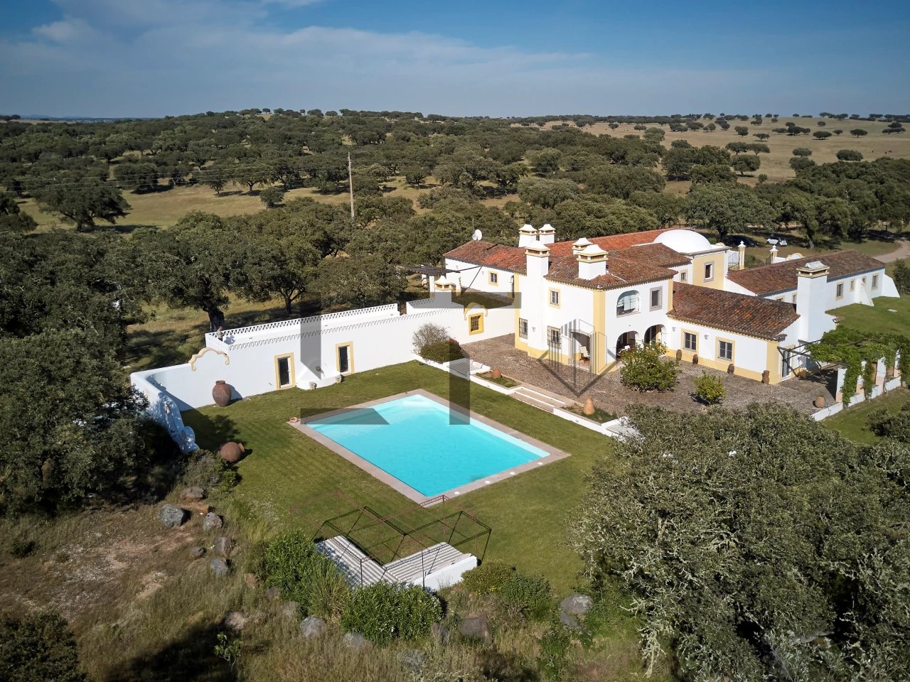 8 bedrooms Castles in Monforte, Portugal No. 331931