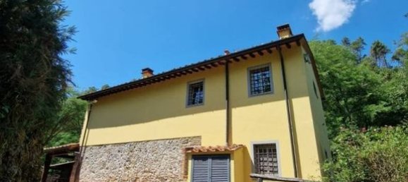 2 bedrooms House in Camaiore, Italy No. 116996 2