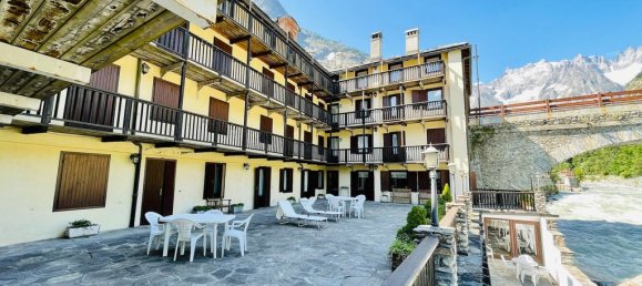 14 غرف نوم فندق في Courmayeur, Italy رقم 80522 3