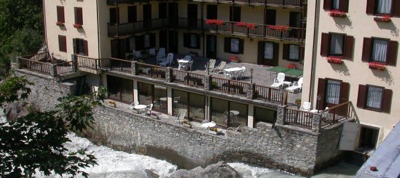 14 غرف نوم فندق في Courmayeur, Italy رقم 80522 45
