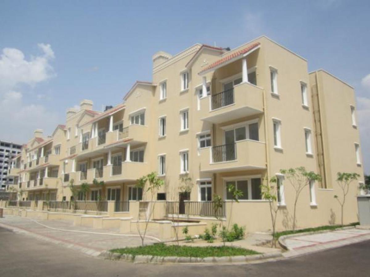 4 bedrooms House in Gurgaon, India No. 42785