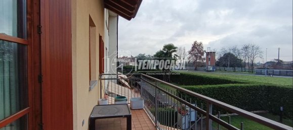 3-salle Appartement à Bergamo, Italy No. 238222 9