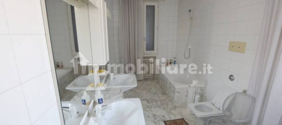 4 bedrooms Villa in Monselice, Italy No. 85430 16