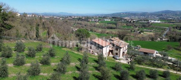 Дом с 1 спальней в Монте Кастелло ди Вибио, Италия № 293834 2