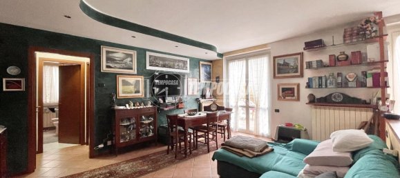 Квартира с 2 комнатами в Калько, Италия № 130827 3