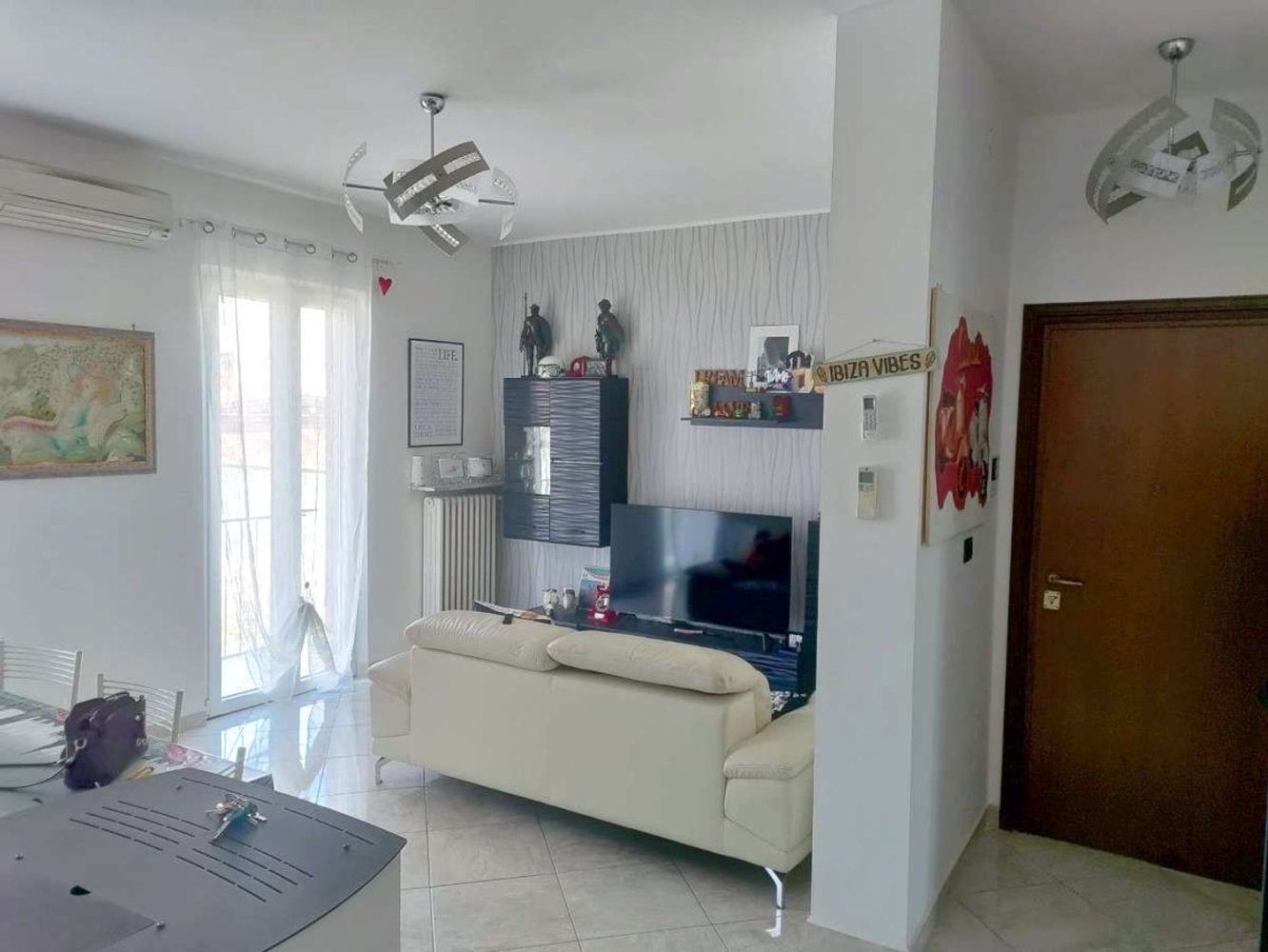 Квартира с 3 комнатами в Реджо Эмилия, Италия № 7419