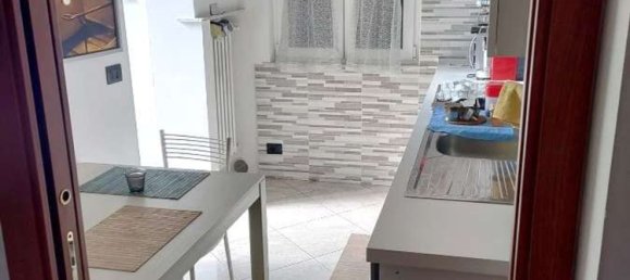 Квартира с 3 комнатами в Реджо Эмилия, Италия № 7419 6