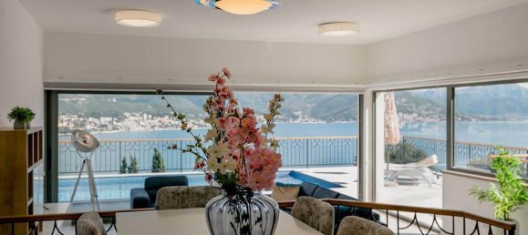 4 bedrooms Villa in Herceg Novi, Montenegro No. 343 29
