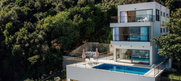 4 bedrooms Villa in Herceg Novi, Montenegro No. 343 16