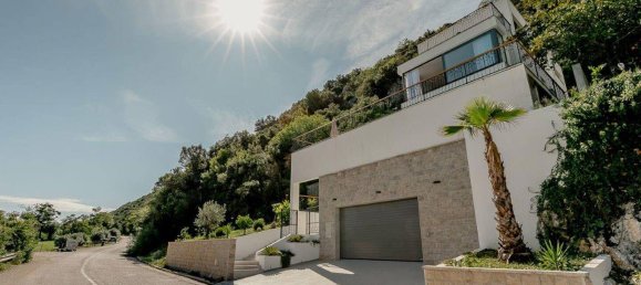 4 bedrooms Villa in Herceg Novi, Montenegro No. 343 17