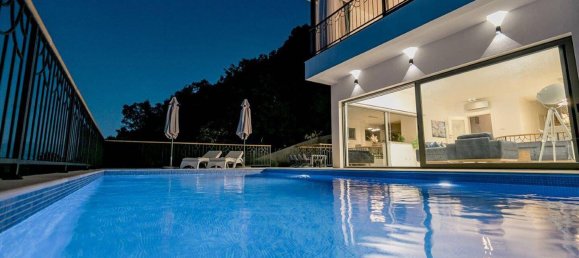 4 bedrooms Villa in Herceg Novi, Montenegro No. 343 24