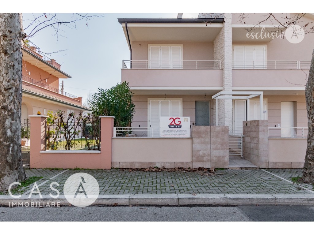 3 bedrooms House in Cesena, Italy No. 95636