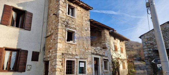 3 bedrooms House in Marostica, Italy No. 106671 16