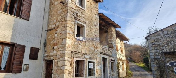 3 bedrooms House in Marostica, Italy No. 106671 2