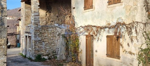 3 bedrooms House in Marostica, Italy No. 106671 3