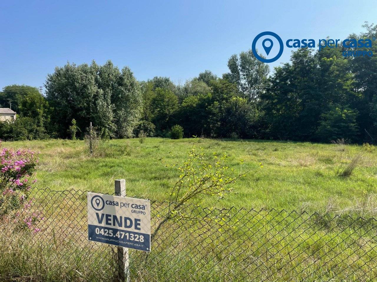 1935m² Land in Frassinelle Polesine, Italy No. 54940