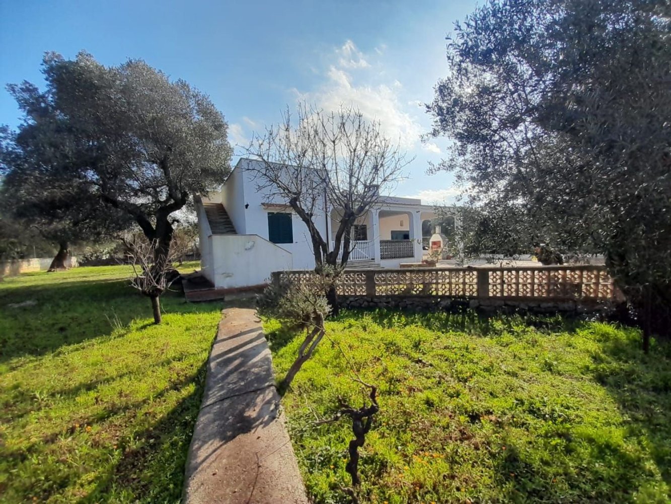 Villa de 5 habitaciónes en Ostuni, Italy No. 37396