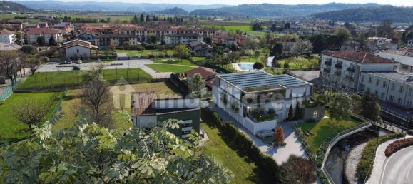 3 Schlafzimmer Wohnung in Costabissara, Italy, Nr. 102751 3