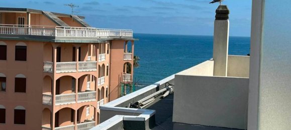 3 rooms Apartment in Andora, Italy No. 113189 3