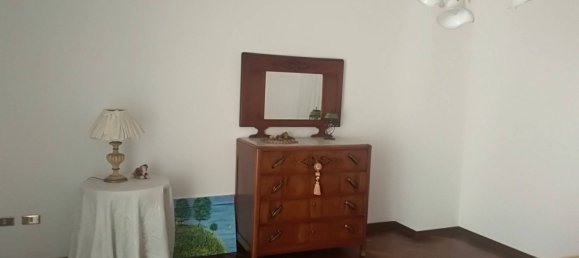 6 bedrooms Villa in Nereto, Italy No. 328084 4