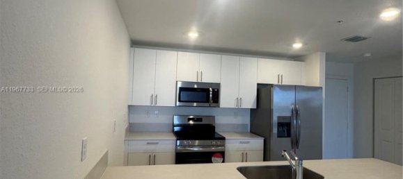 3 bedrooms Duplex for rent in Miami, Miami-Dade, Florida, USA № 614413 22